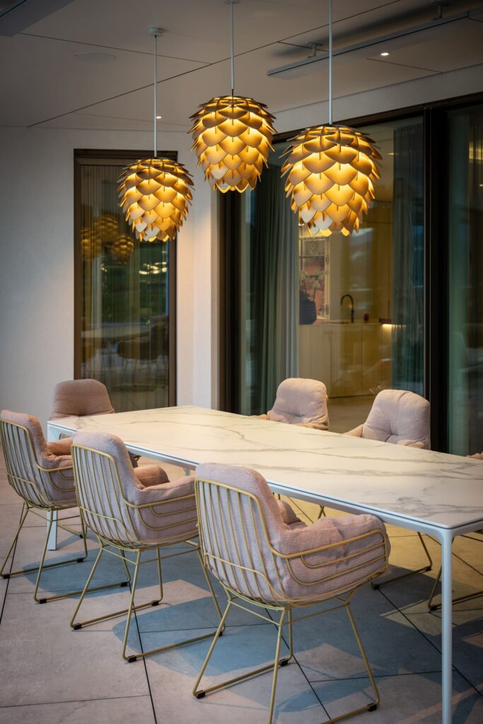 Projektreferenz, Wohnbau, Villa A, Esstisch